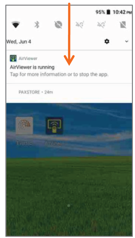 Deslice desde la barra de notificaciones hacia abajo y presione el botón de la conexión Wi-Fi.